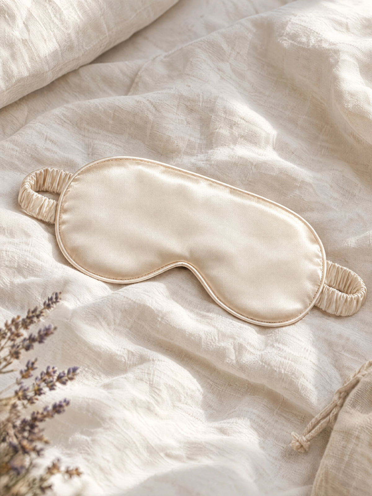 Masque de nuit en satin