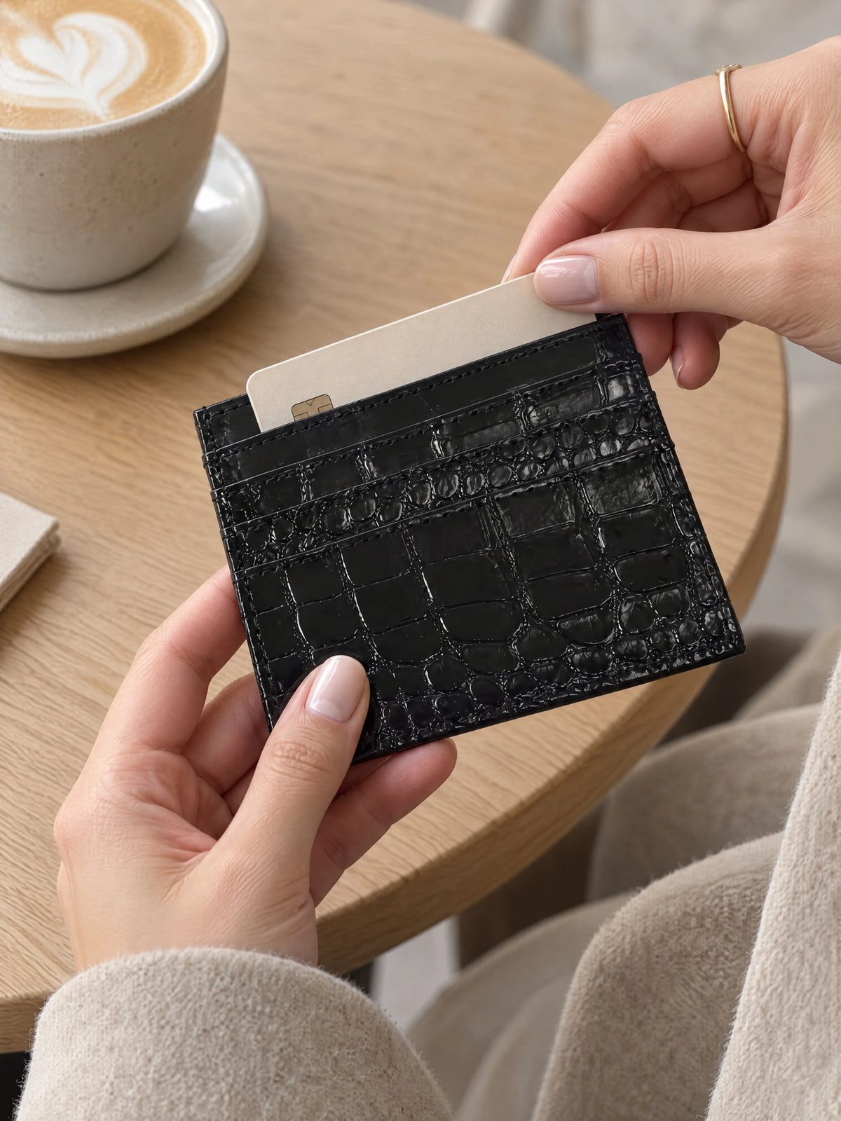 Le Porte-Cartes Astrid · Cuir vegan effet croco