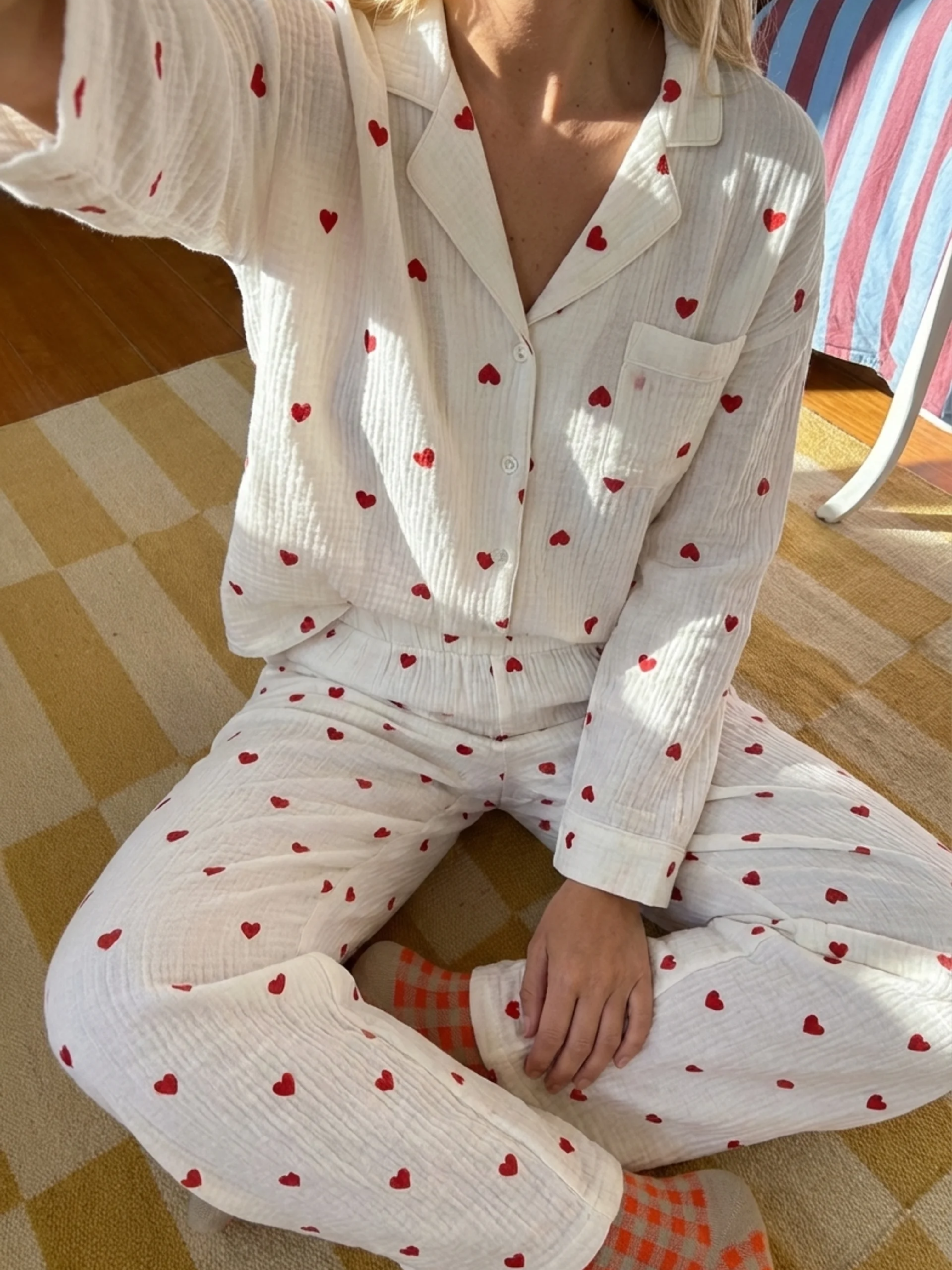 Pyjama à Cœurs Rouges · 100% Coton, Léger et Respirant