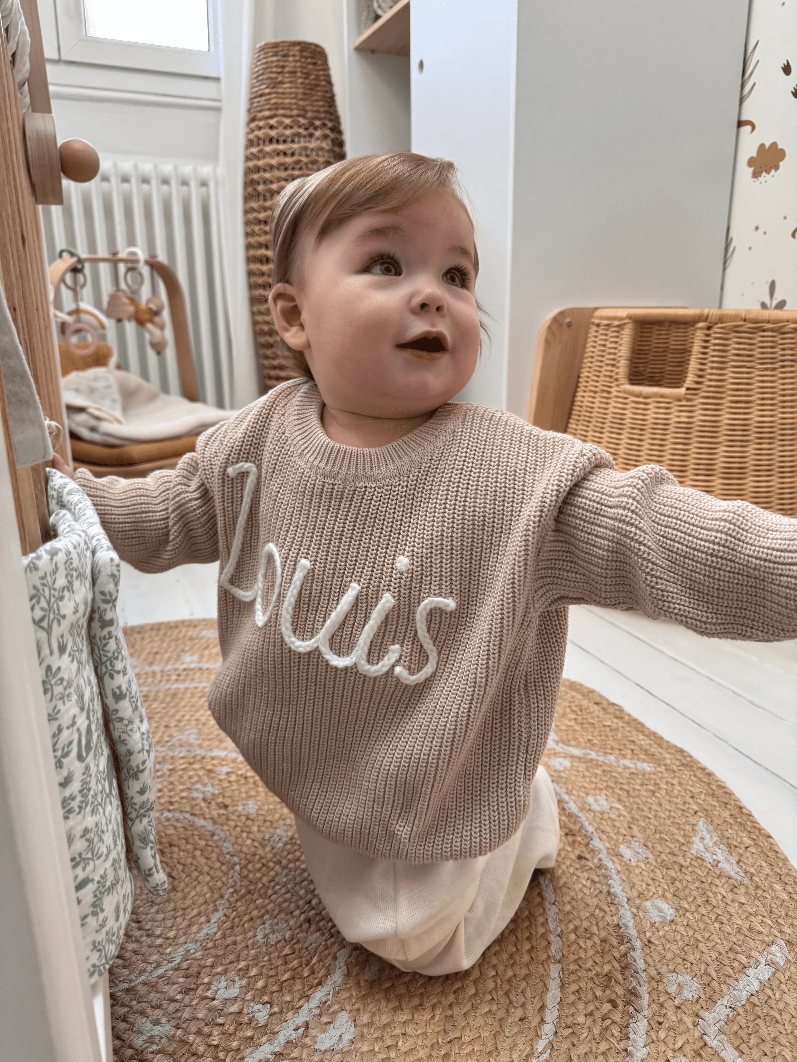Pull bébé brodé, tricoté main, 100% coton